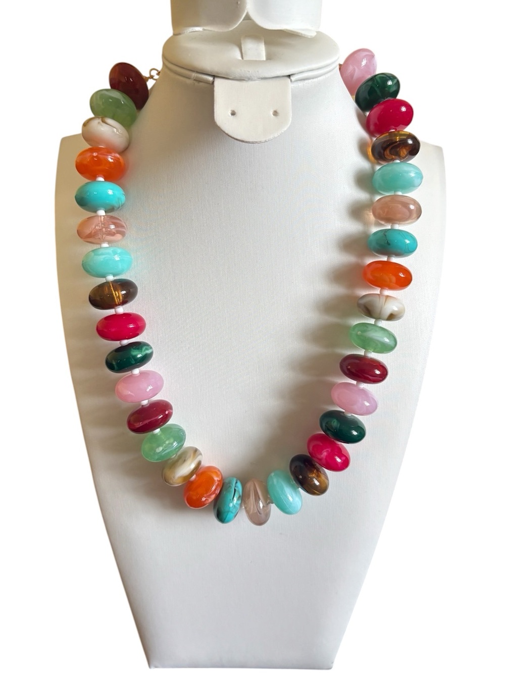 New! Multicolored Coastal Beaded Resin Marbled Disk Dopamine Statement Necklace - Picture 6 of 11